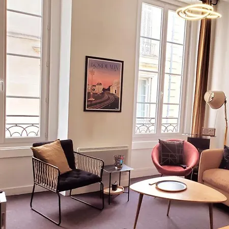 Ravissant Entierement Renove T2, Proche De La Rue Saint Catherine Bordeaux