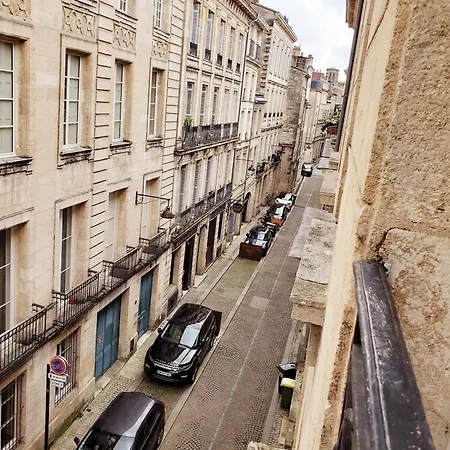 Ravissant Entierement Renove T2, Proche De La Rue Saint Catherine *